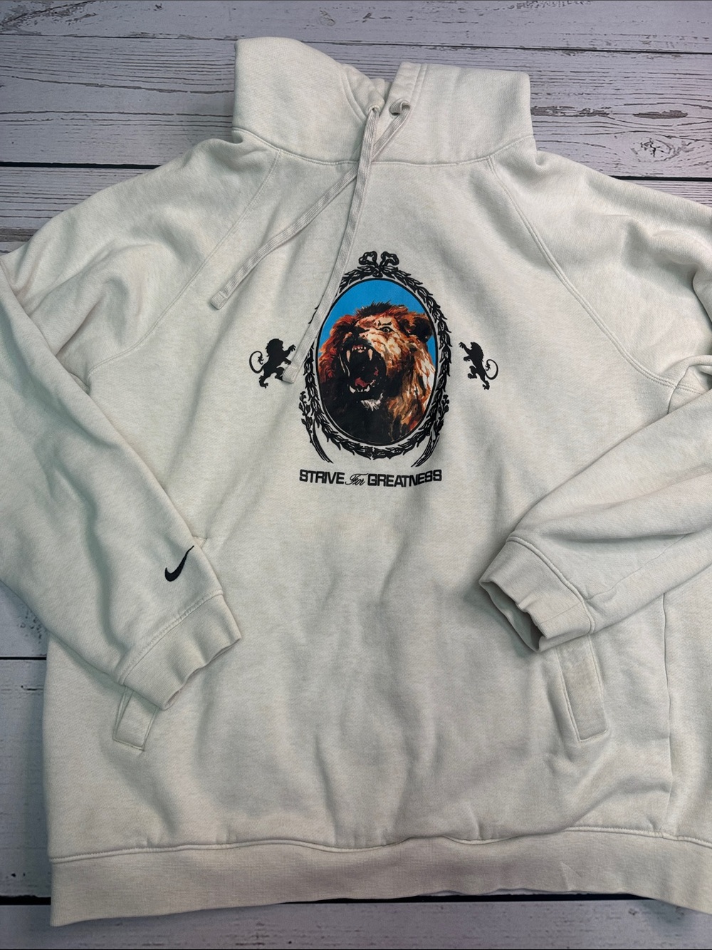 Nike Lebron James  Strive For Greatness  Hoodie Men’s Size M